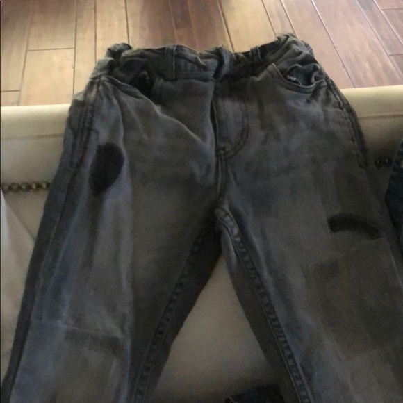 Jeans - Picture 1 of 3